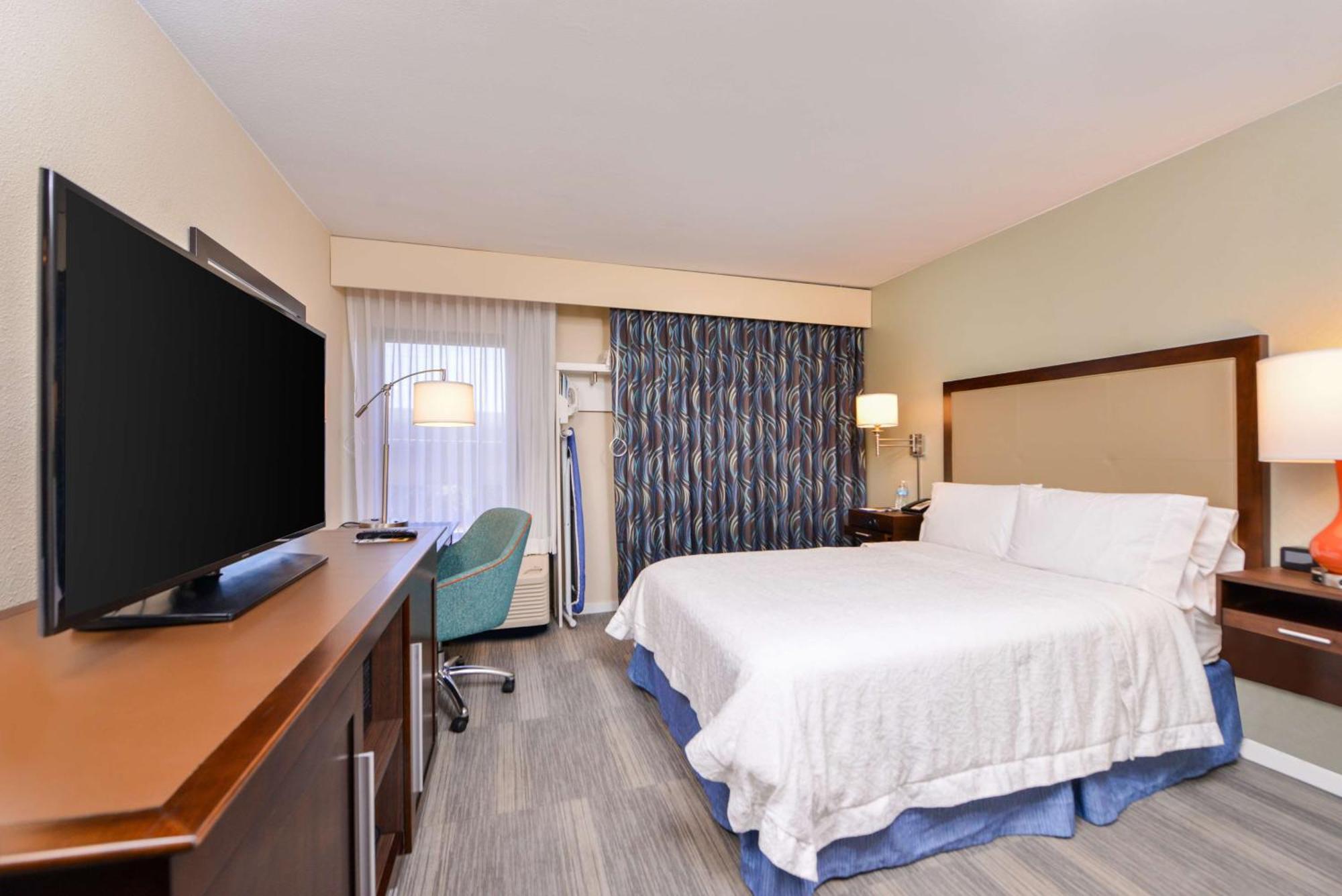 Double Room Roll Shower Mobility Accessible or Non-Smoking