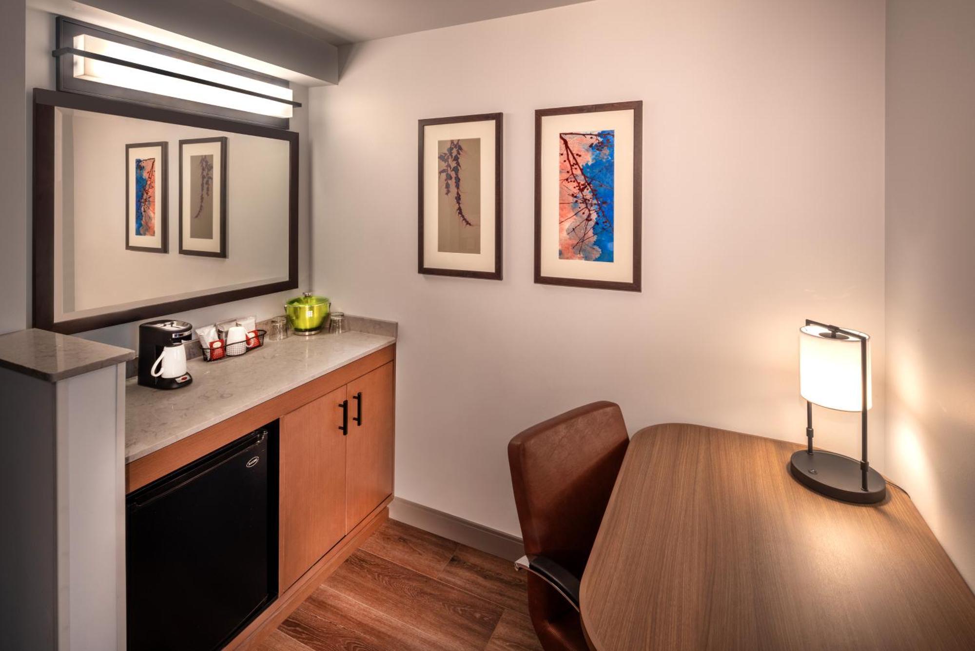 Queen Room with Two Queen Beds - High Floor