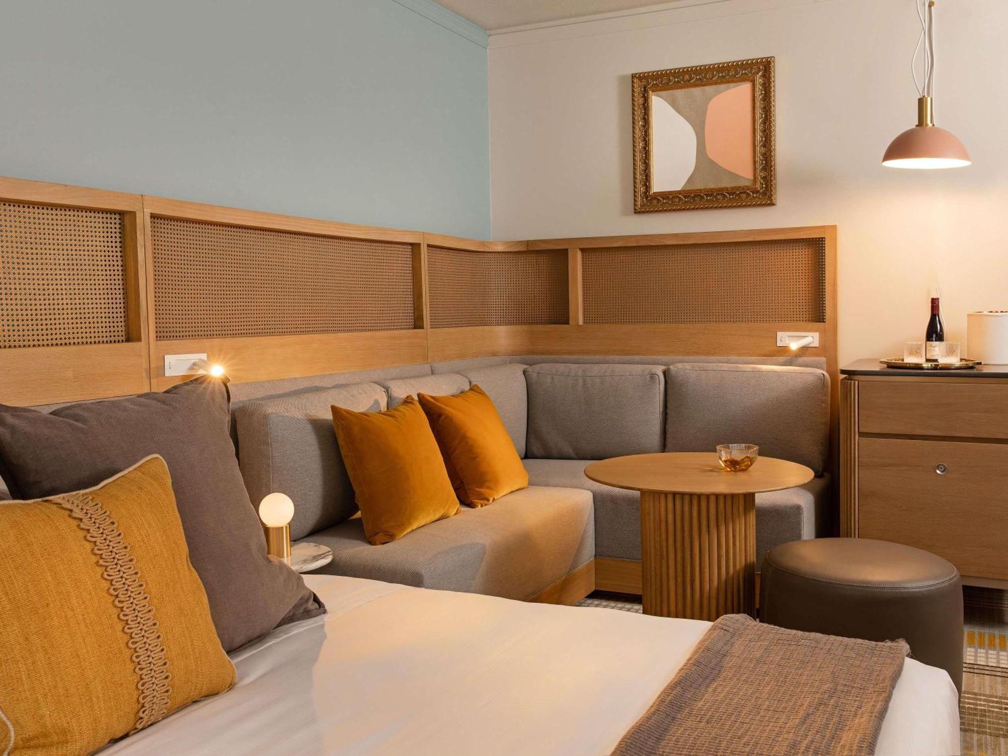 Superior King Room with Cityview