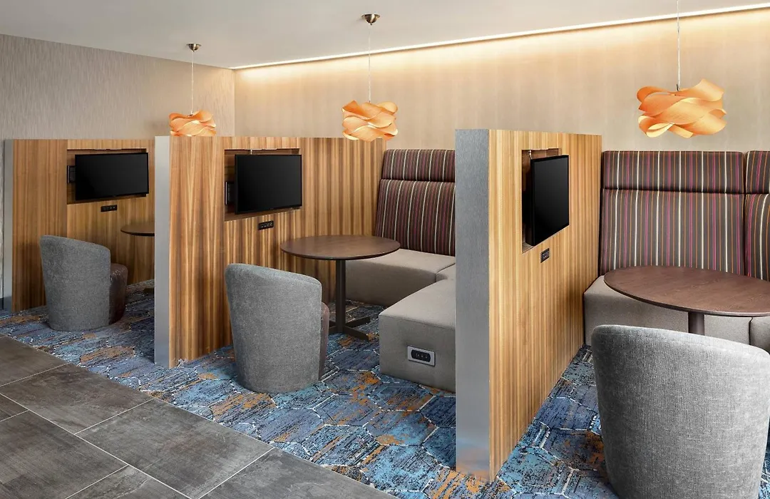 Courtyard By Marriott Seattle Northgate-1