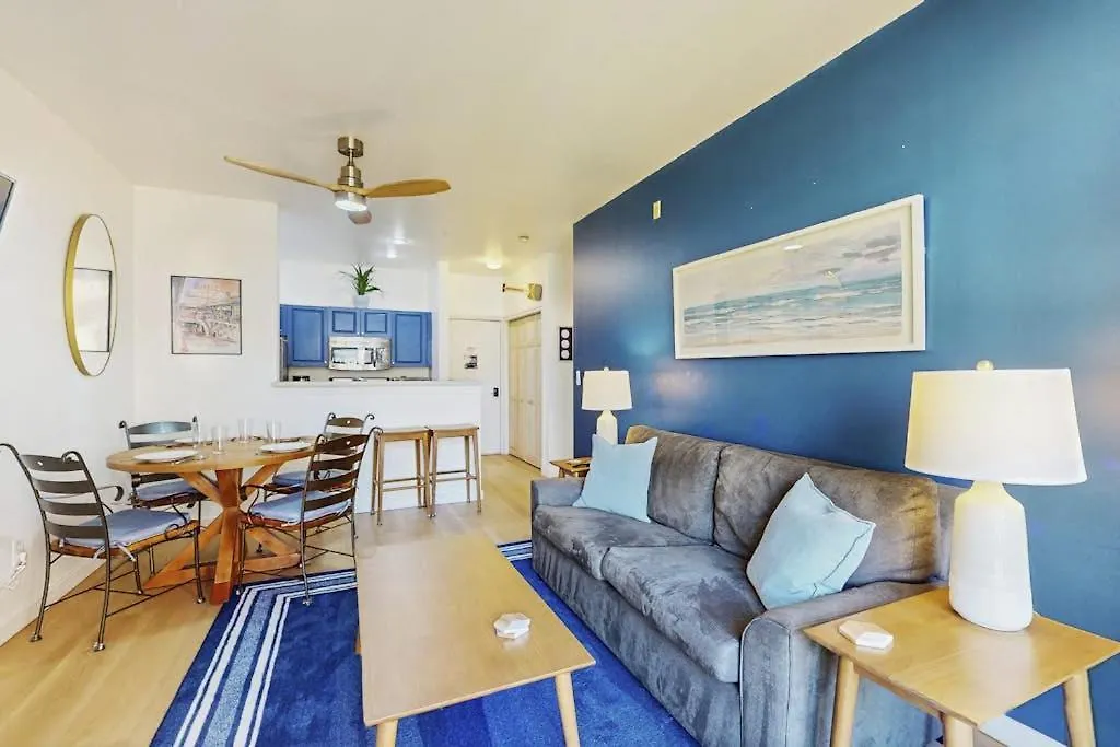 Sapphire Of Belltown Court-1