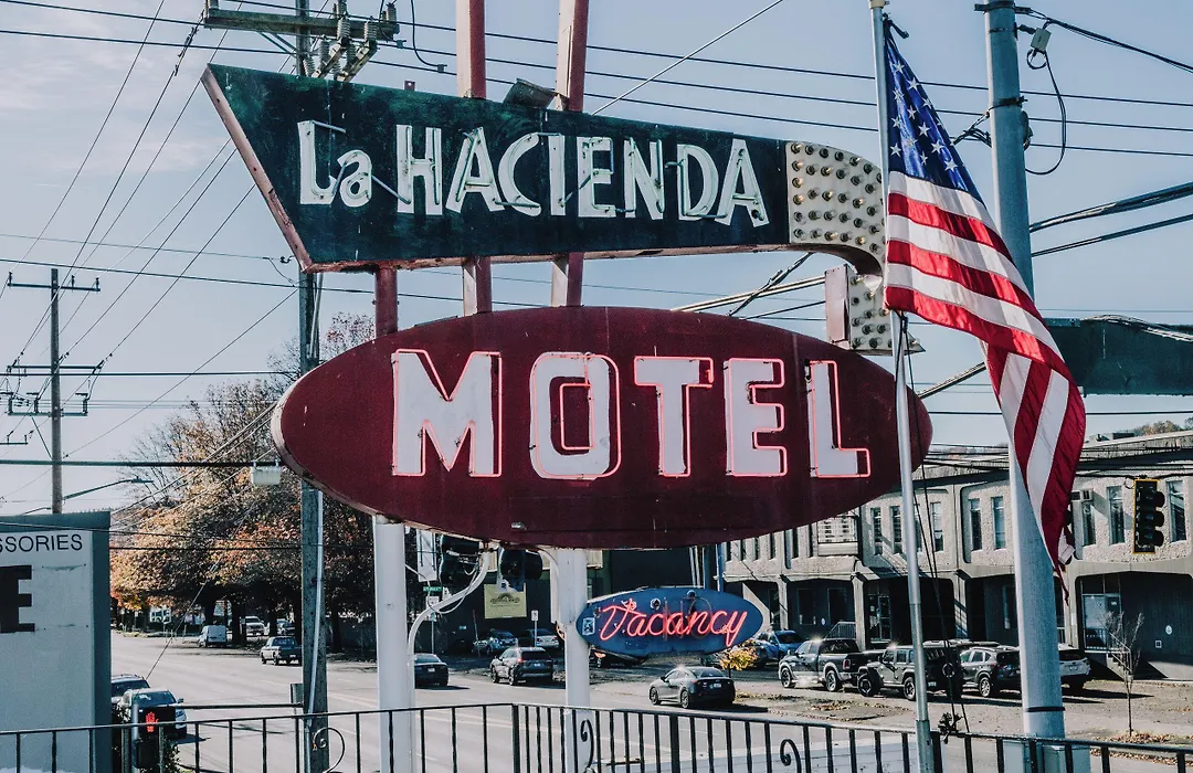 La Hacienda Motel-1