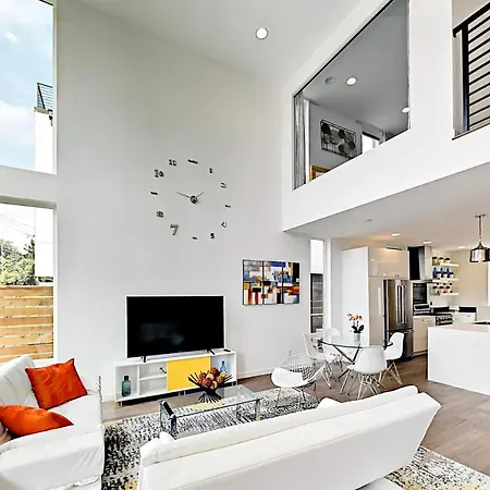 Skyline Townhome-2