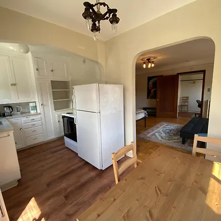 Furnished Apartments - Climate Pledge Arena Next Door-2
