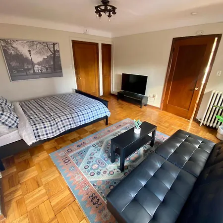 Furnished Apartments - Climate Pledge Arena Next Door-2